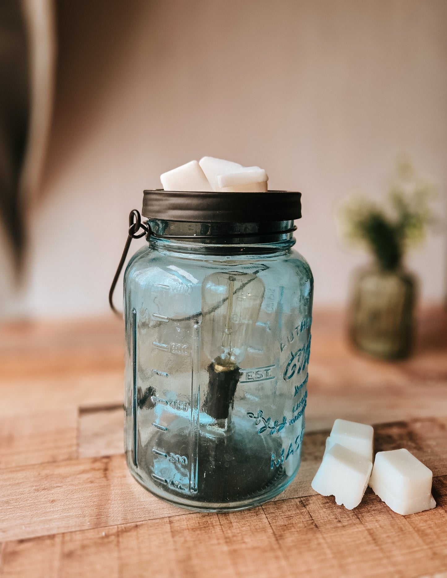 Blue Wax Melter with cubes of wax melts