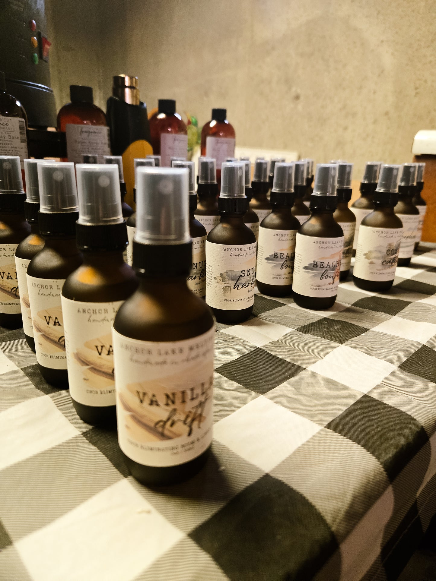 Cozy Cabin | Salted Amber & Juniper Spice | Natural Odor Eliminating Room & Linen Spray