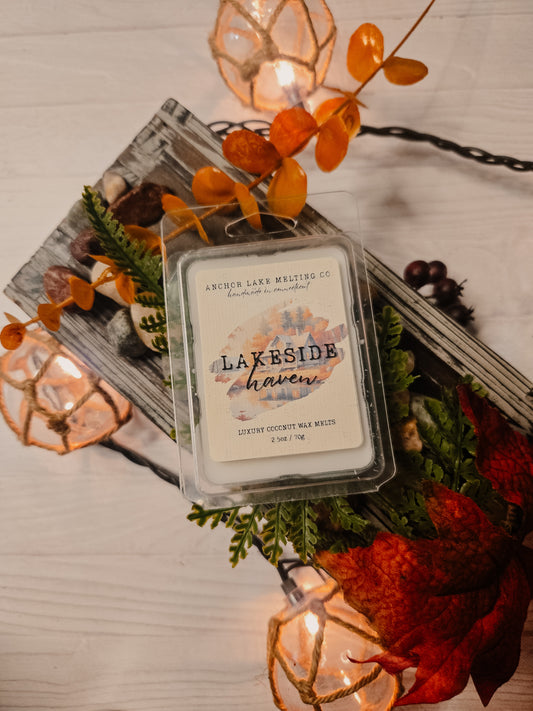 Lakeside Haven | Coconut Wax Melt – Coastal Air, Pine Smoke & Cedarwood